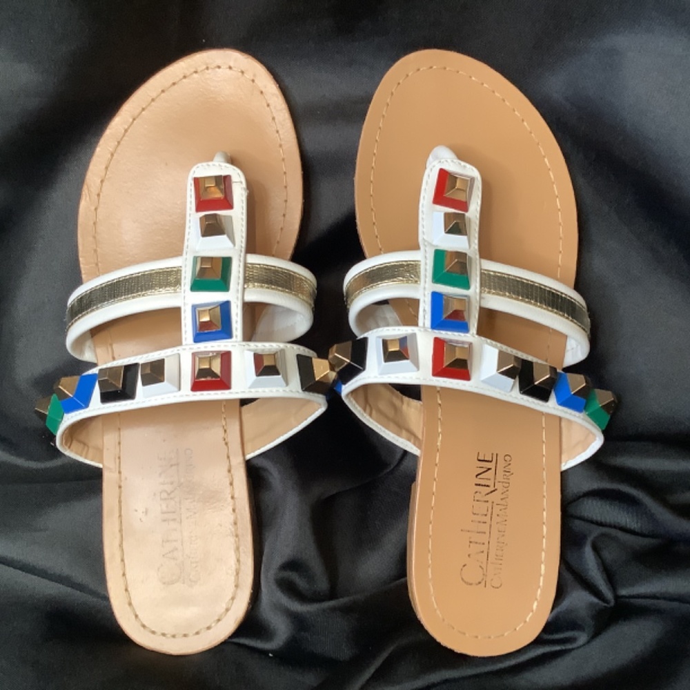 EUC Catherine Malandrino‎ pyramis gold white stud sandals flats sz. 6.5 - Picture 6 of 10